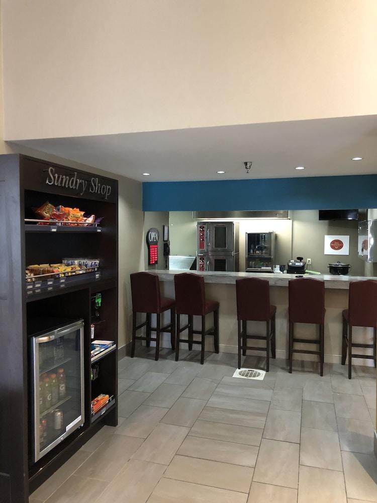 Greenstay Inn & Suites Court View Springfield Bagian luar foto