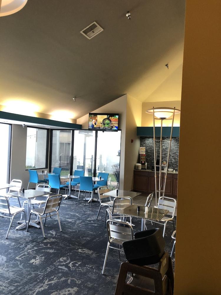 Greenstay Inn & Suites Court View Springfield Bagian luar foto
