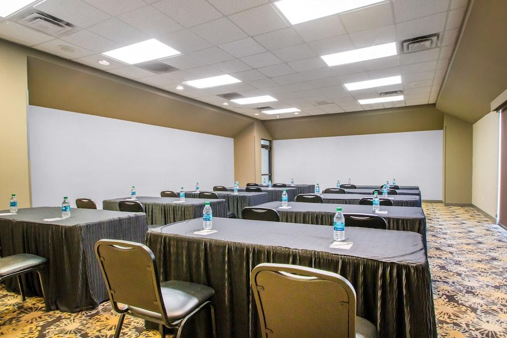 Greenstay Inn & Suites Court View Springfield Bagian luar foto