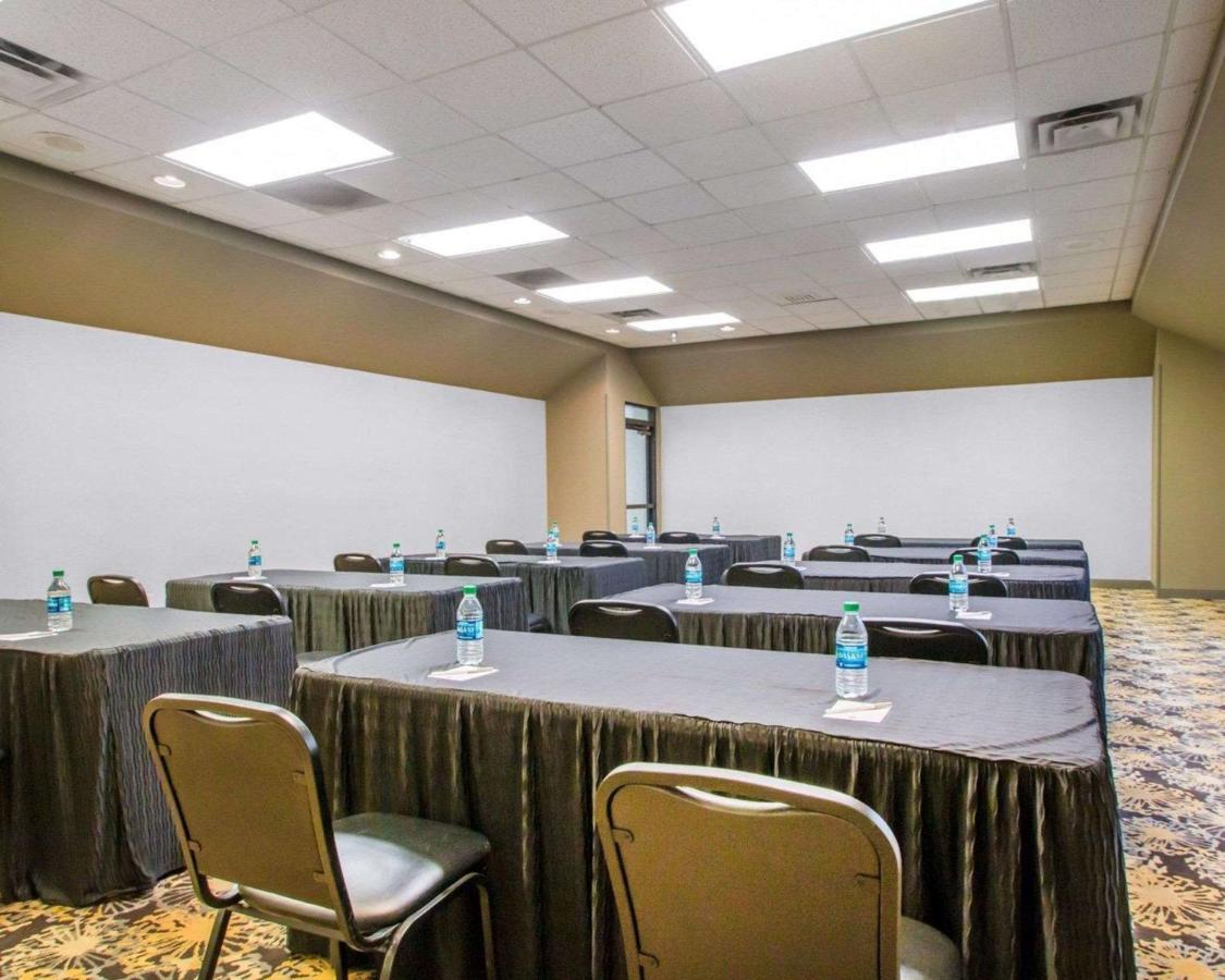 Greenstay Inn & Suites Court View Springfield Bagian luar foto
