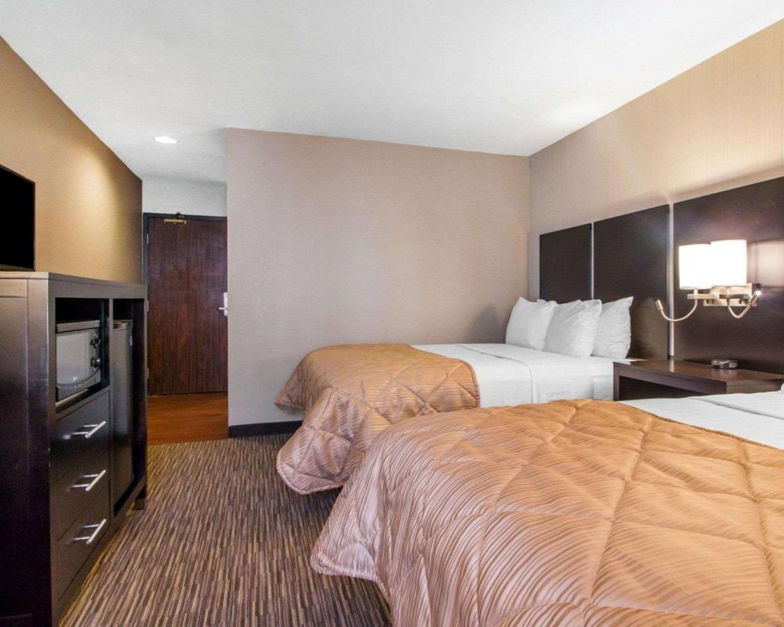 Greenstay Inn & Suites Court View Springfield Bagian luar foto