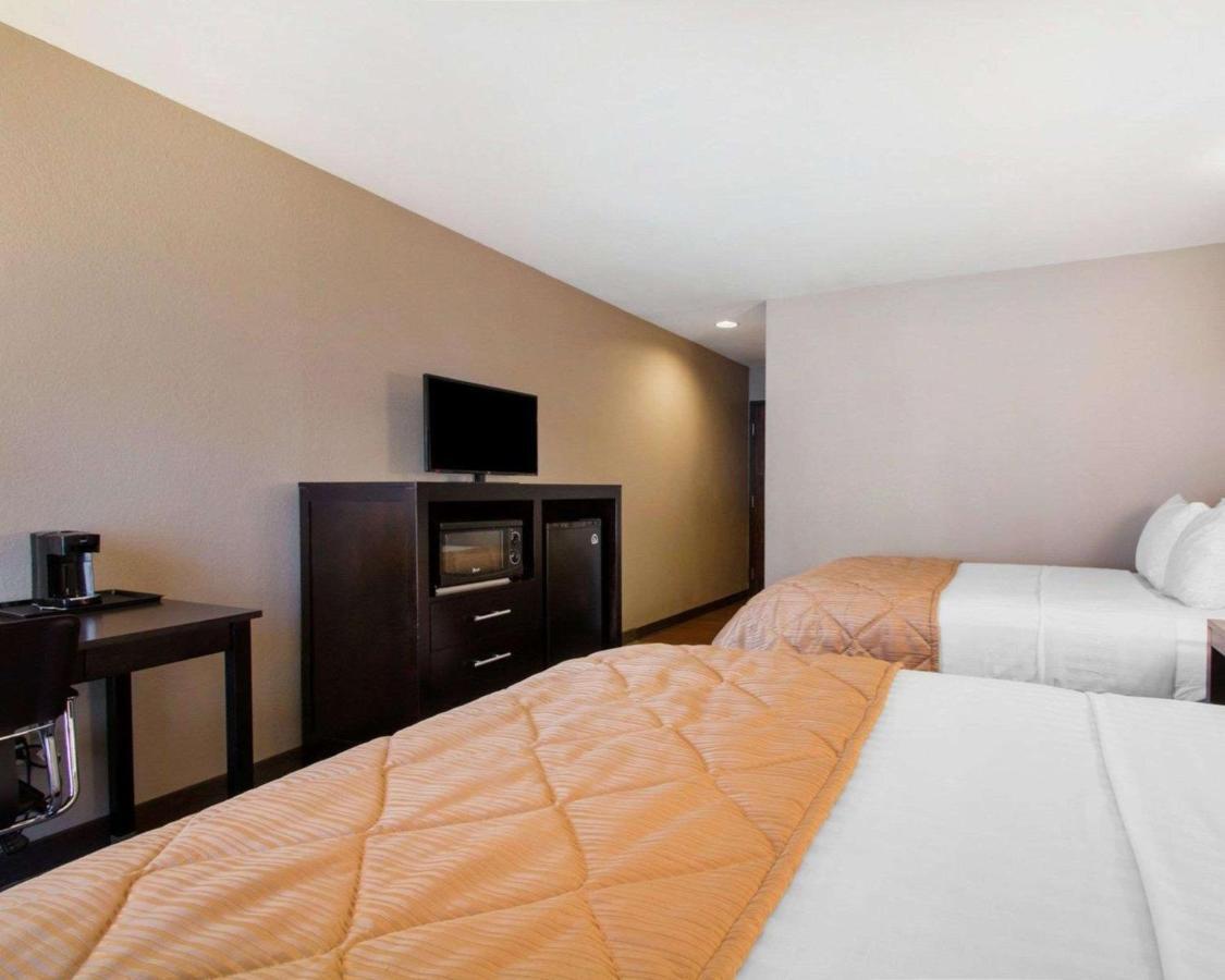 Greenstay Inn & Suites Court View Springfield Bagian luar foto